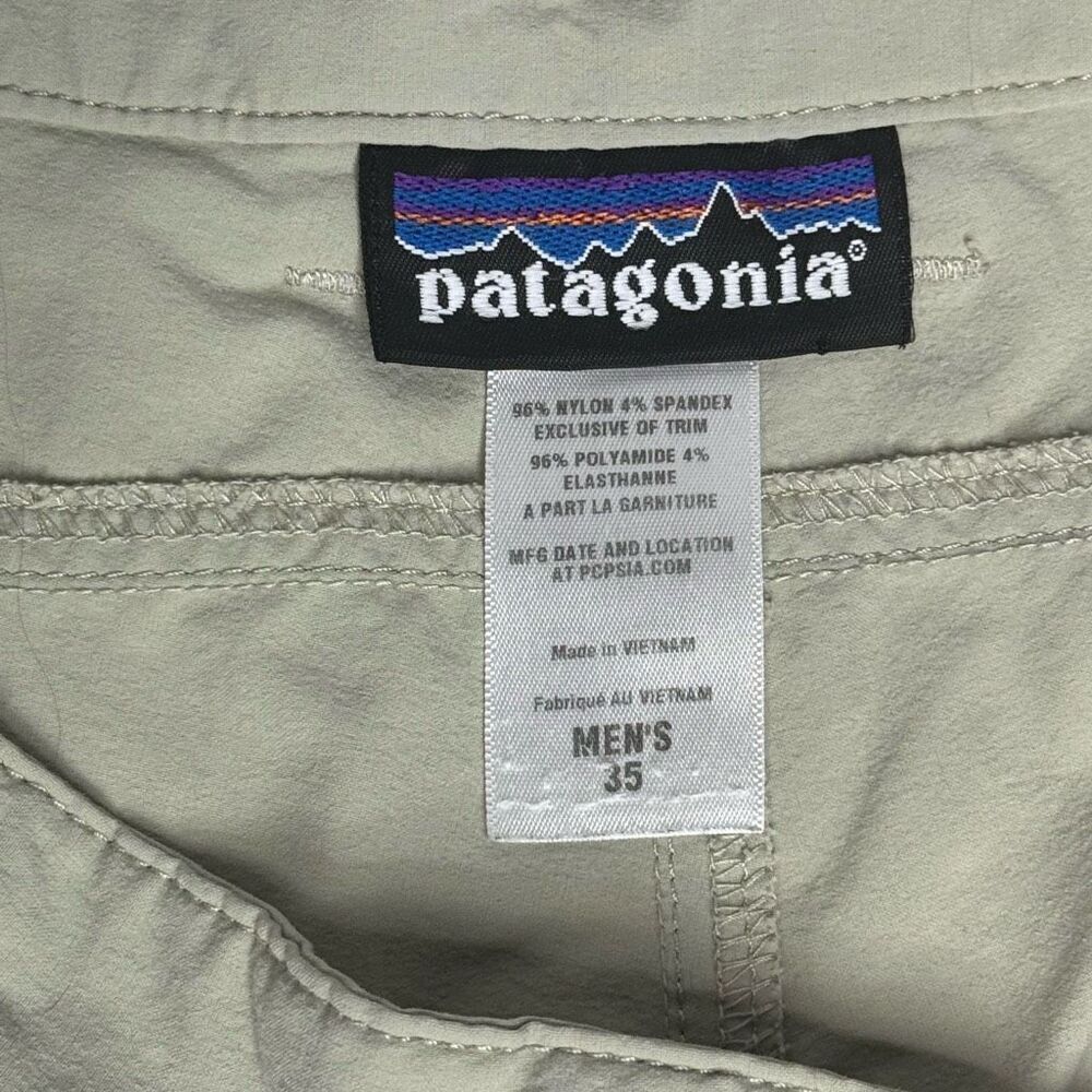 Patagonia khaki lightweight quick dry hiking shorts size 35 - Picture 3 of 12